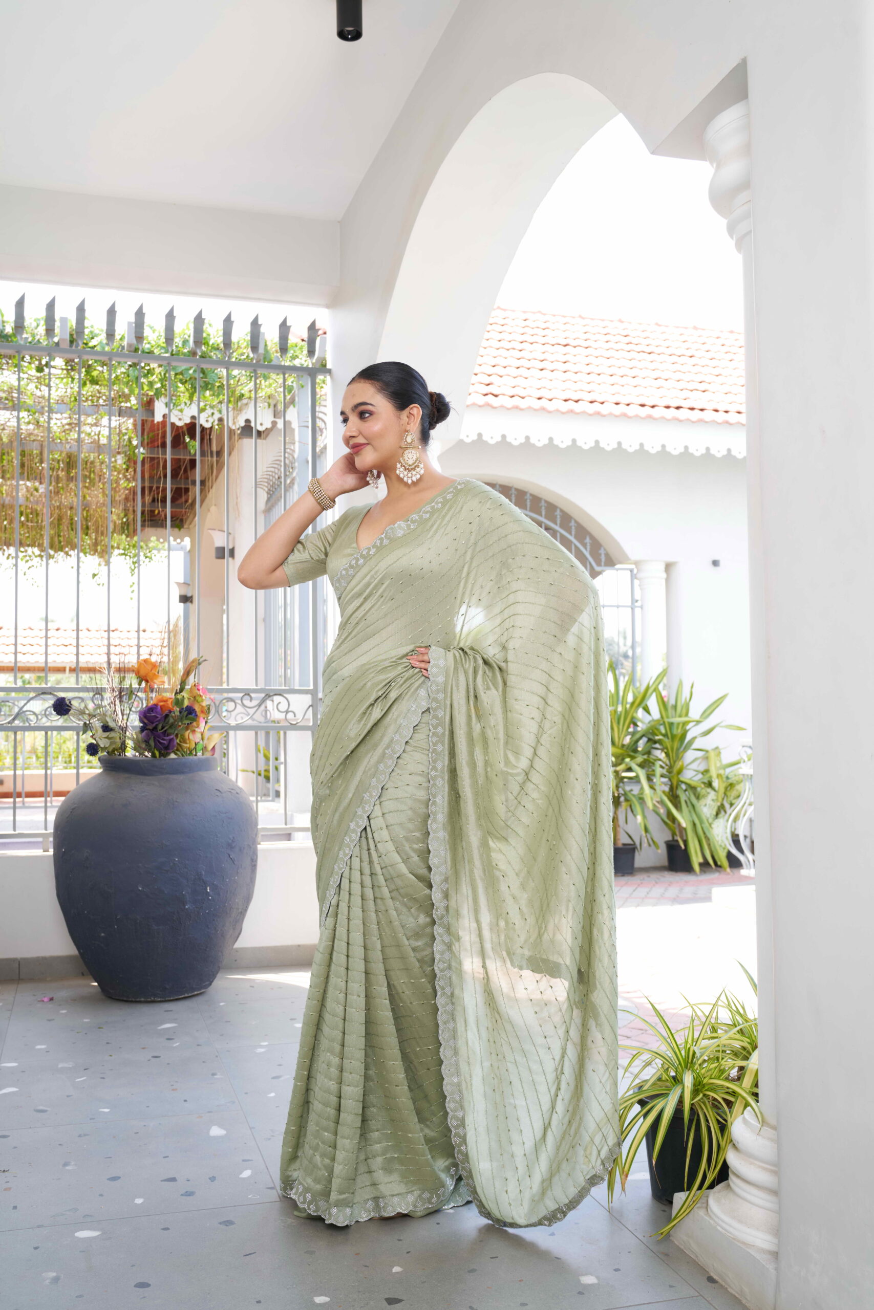 Sitanjalinx Dola Silk Banarasi Bridal Saree – Ready to Wear Sitanjali Designer Vichitra Silk Saree - Image 3