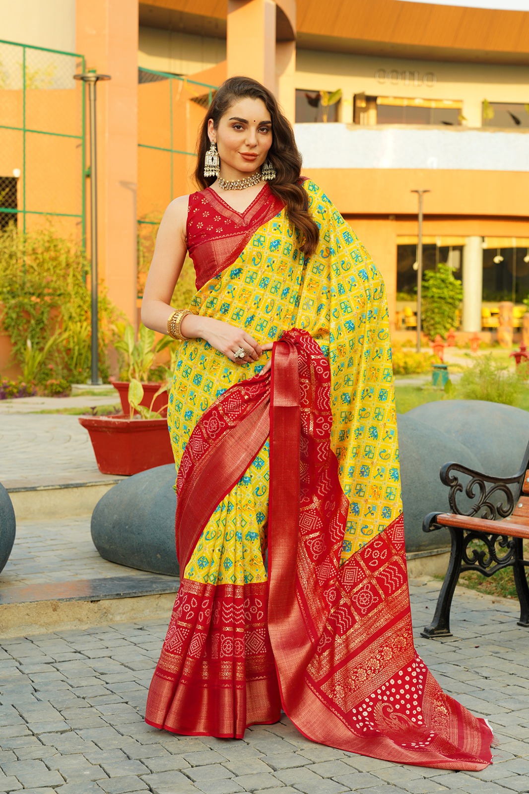 Sitanjalinx Dola Silk Banarasi Bridal Saree – Ready to Wear Sitanjali Fancy Dola Silk Saree With Unstitched blouse - Image 2