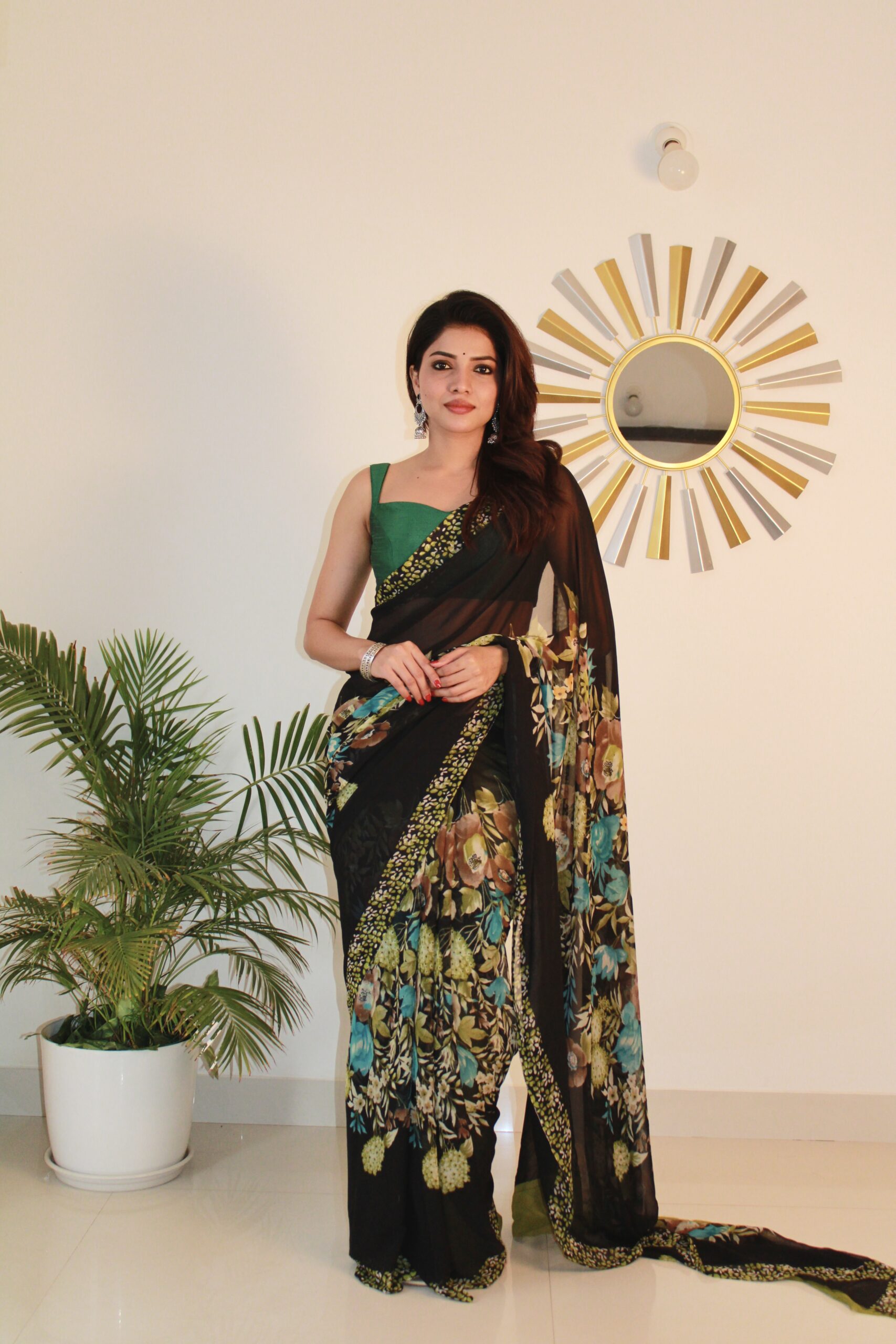 Sitanjalinx Dola Silk Banarasi Bridal Saree – Ready to Wear Traditional red bridal silk saree with Banarasi weaving perfect for weddings