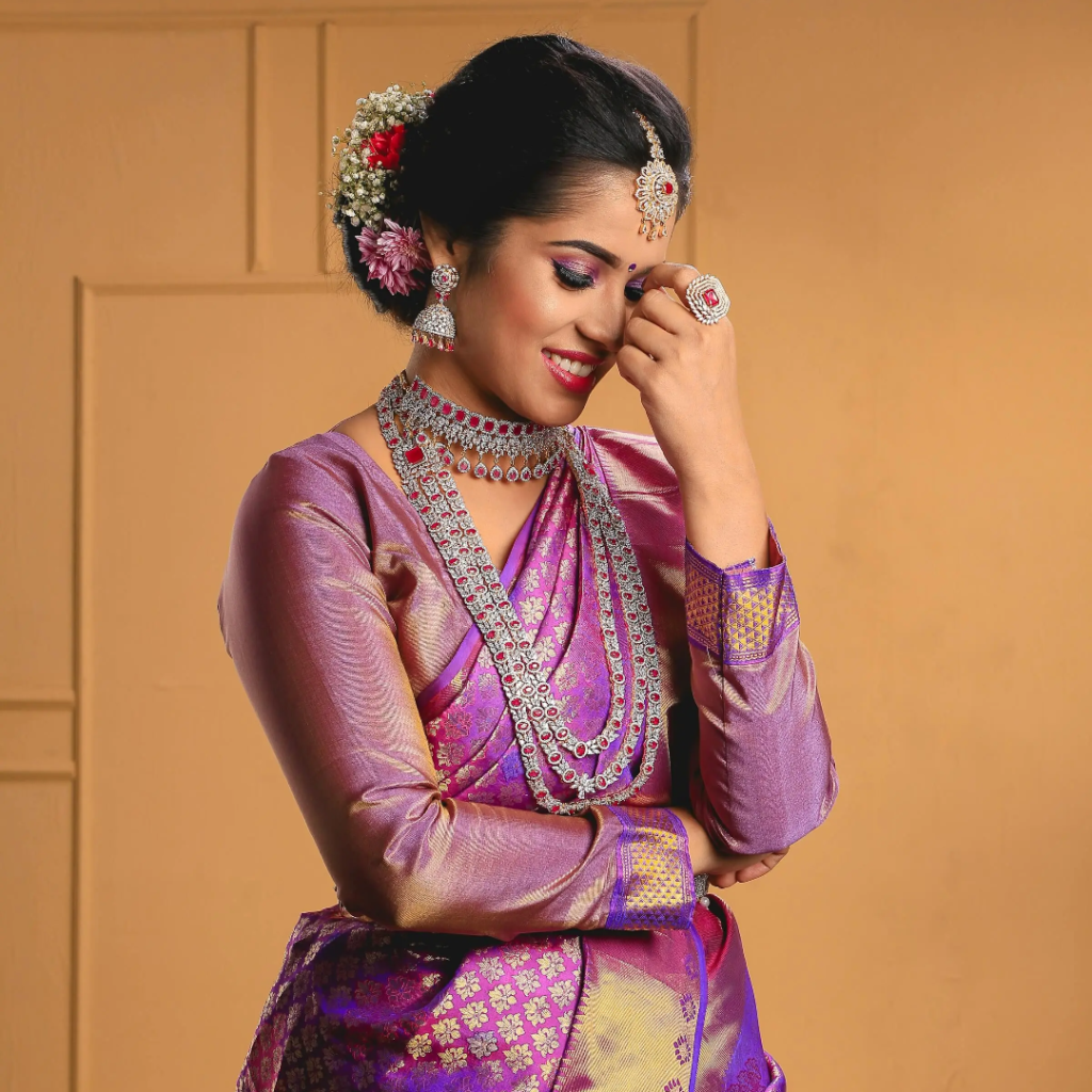 alt="Sitanjalinx Dola silk bridal saree in Banarasi design – available in ready to wear style with secure Sitanjalinx checkout and Sitanjalinx contact support"